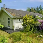 3 Bedroom Amazing In Semesterbostad *